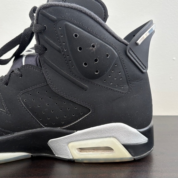 Jordan 6 Chrome - Picture 9 of 16